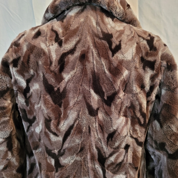 C.D.V. Comme Du Vrai Paris Faux Fur Long Coat size 6 - Picture 6 of 10